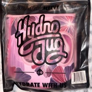 Absolutely perfect danity sleeve.